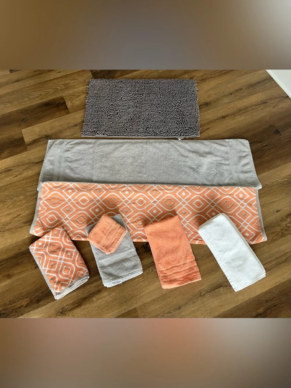 FREE SHIPPING 9-Pc Peach & Grey Towel Set + Chenille Microfiber Mat